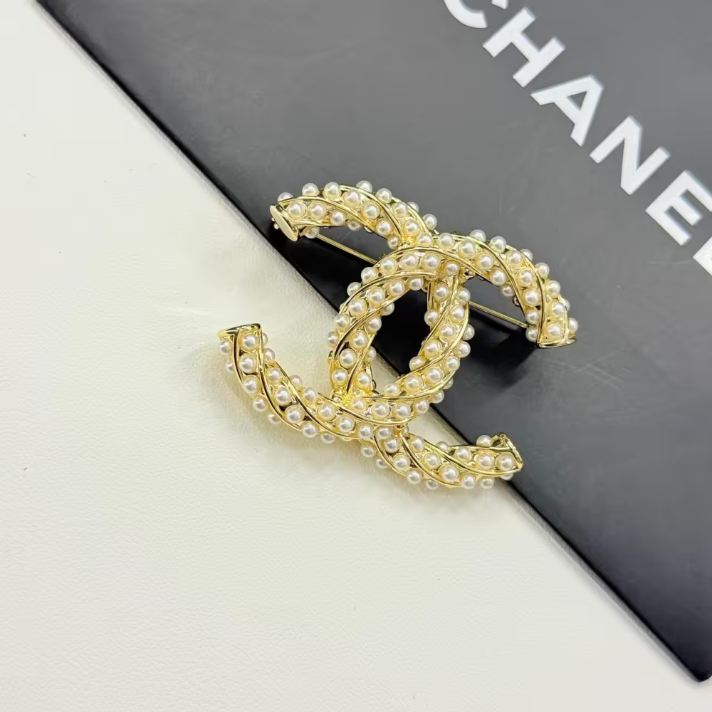 Chanel CC Pearl-Embellished Brooch-thumb-0