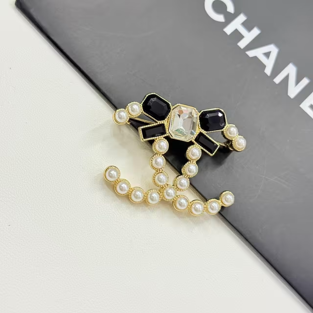 Chanel 23K Pearl Crystal Bow Brooch-thumb-0