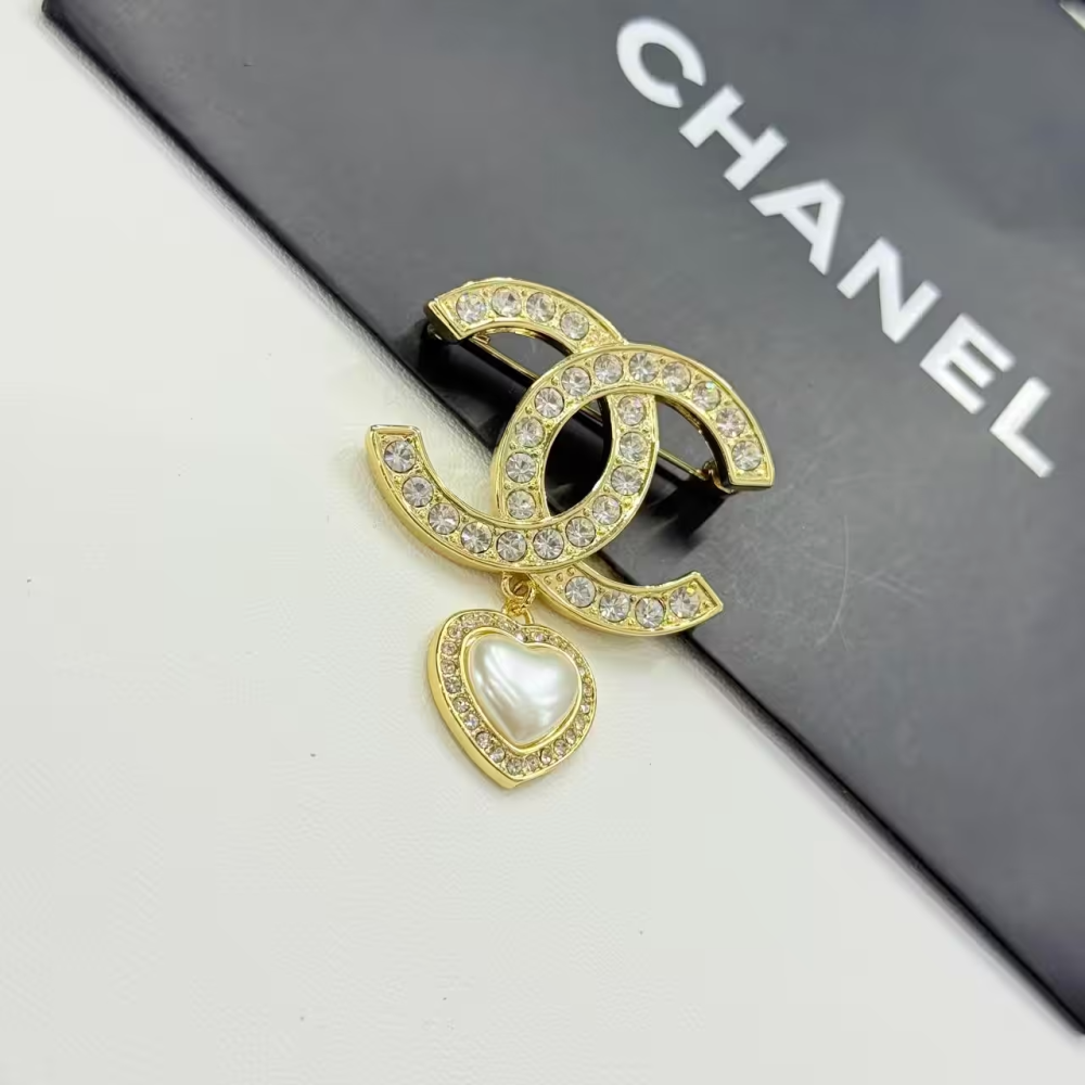 Chanel CC Pearl Heart Brooch-thumb-0