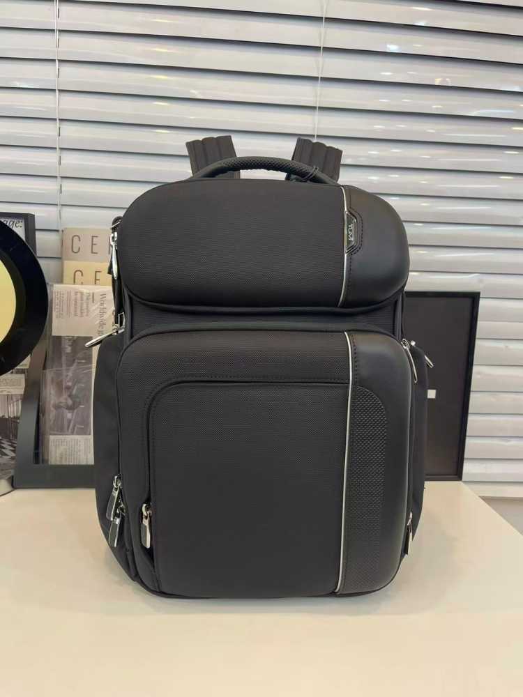 Tumi Expandable Organizer Laptop Black Bag