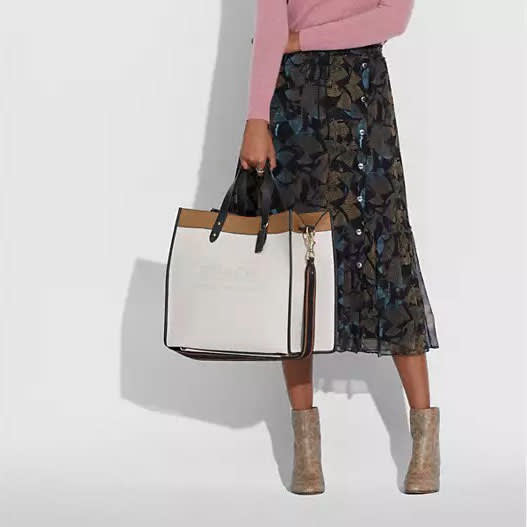 Coach Field 40 In Colorblock With Coach Badge Tote Bag-5