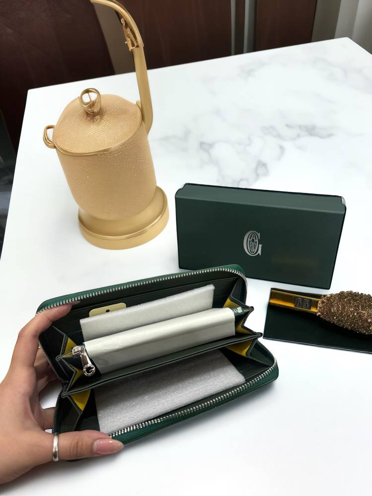 Goyard Premium Long Card Wallet-1