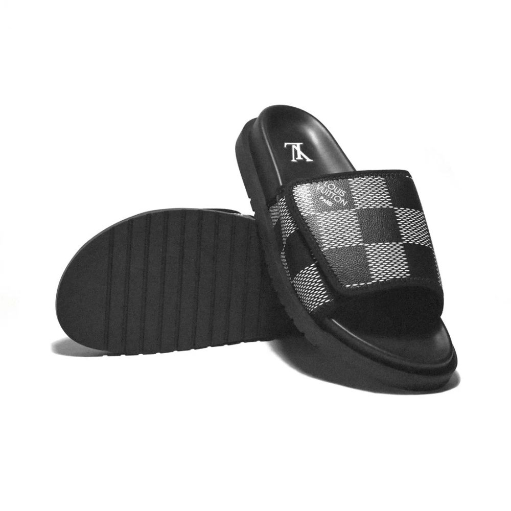 Louis Vuitton Black Premium Quality Men's Flip-flops-6