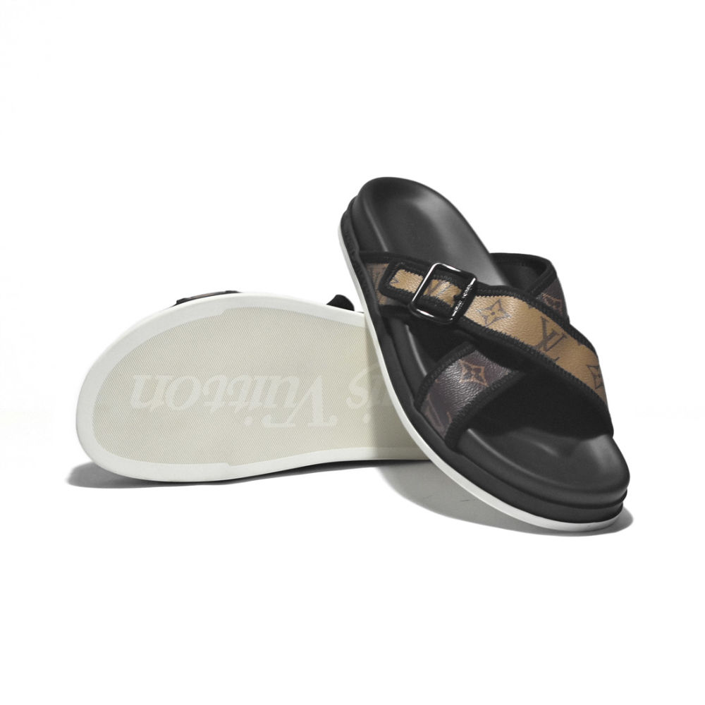 Louis Vuitton Black Premium Quality Men's Flip-flops-6