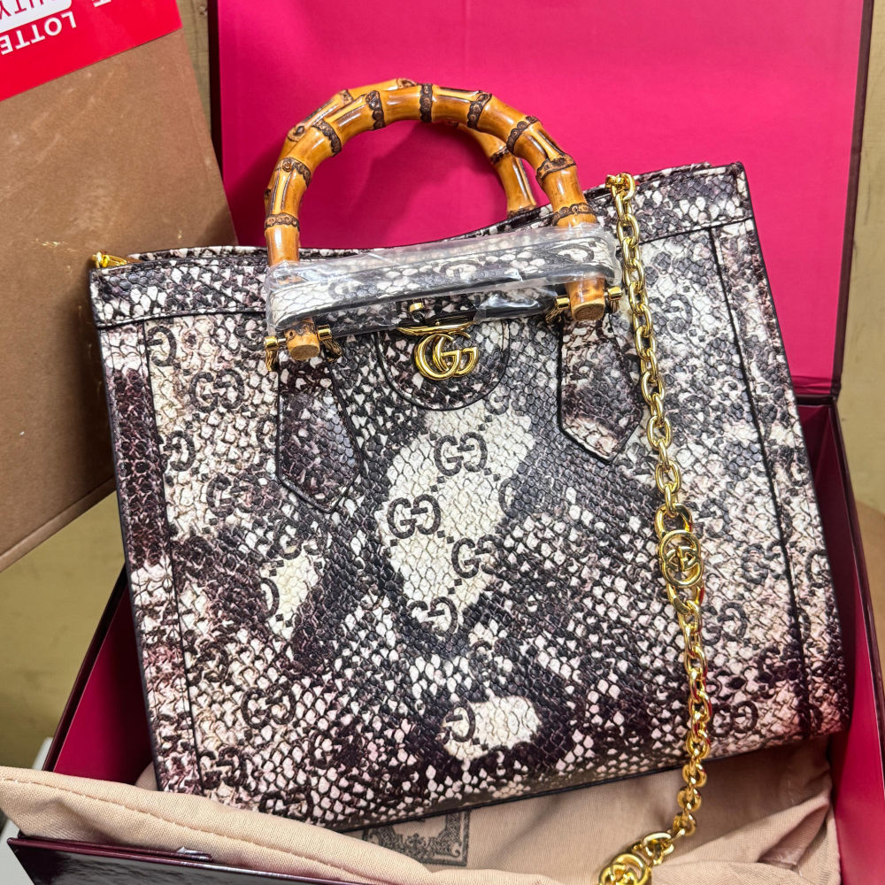 Gucci Python Diana Small Leather Bag-1