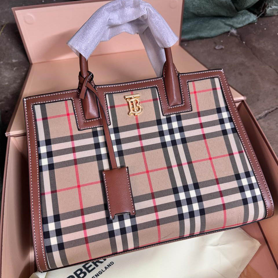 Burberry TB signature Canvas handbag-thumb-0