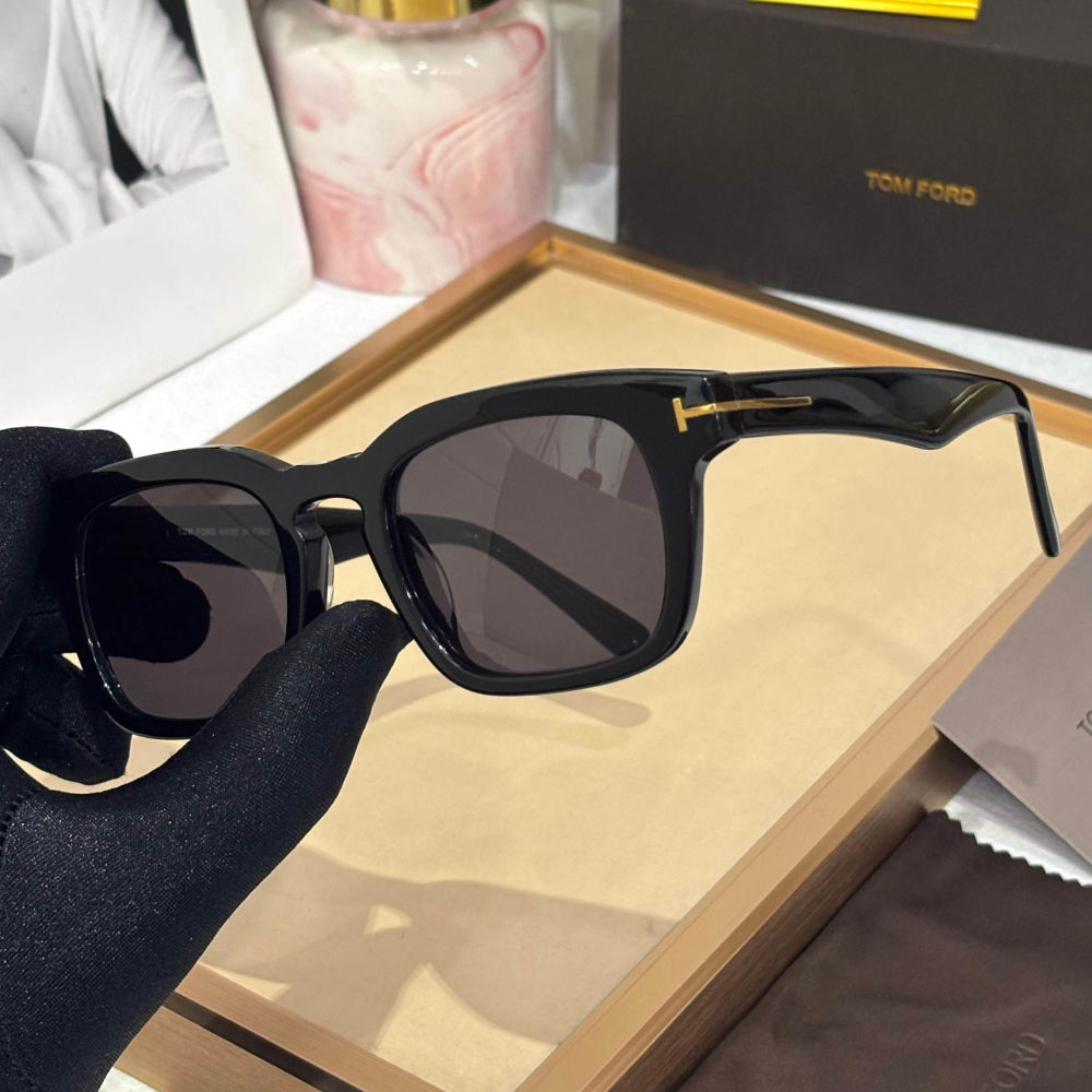 Tom Ford Black Luxury Sunglasses-thumb-1