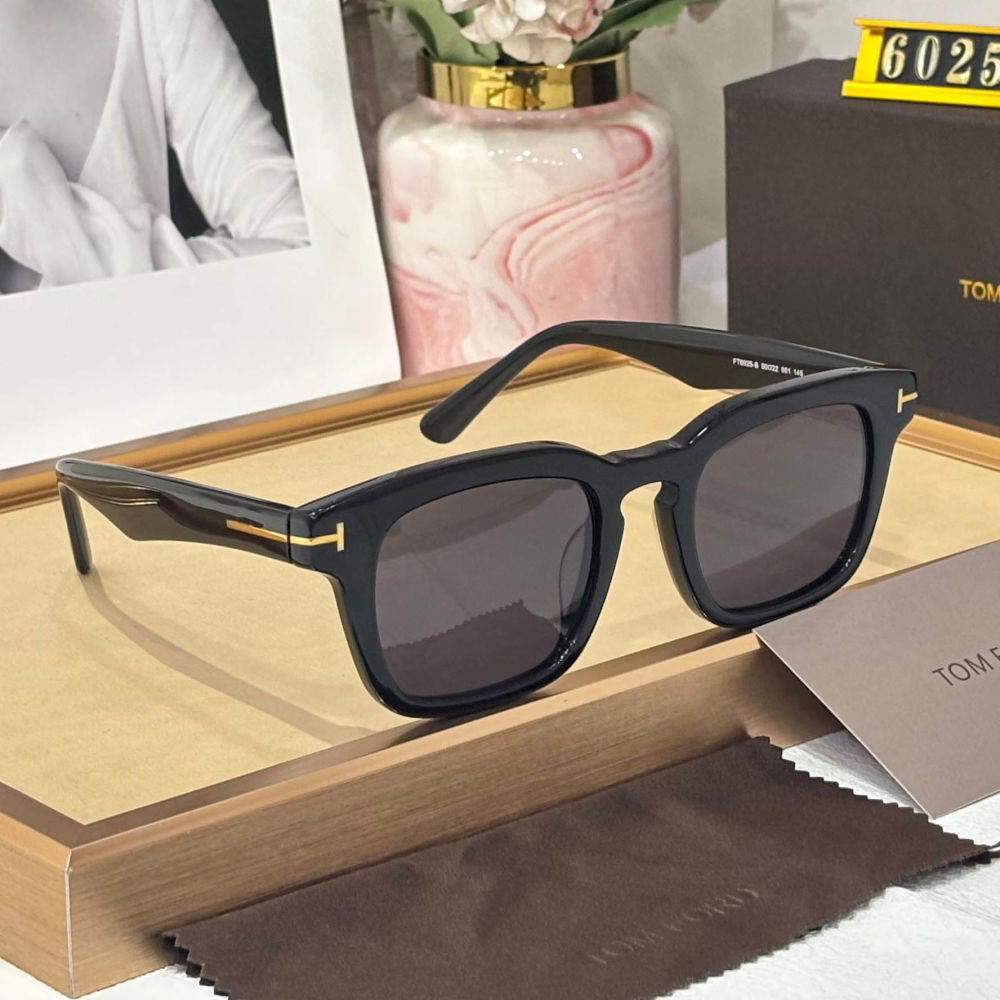 Tom Ford Black Luxury Sunglasses-thumb-2