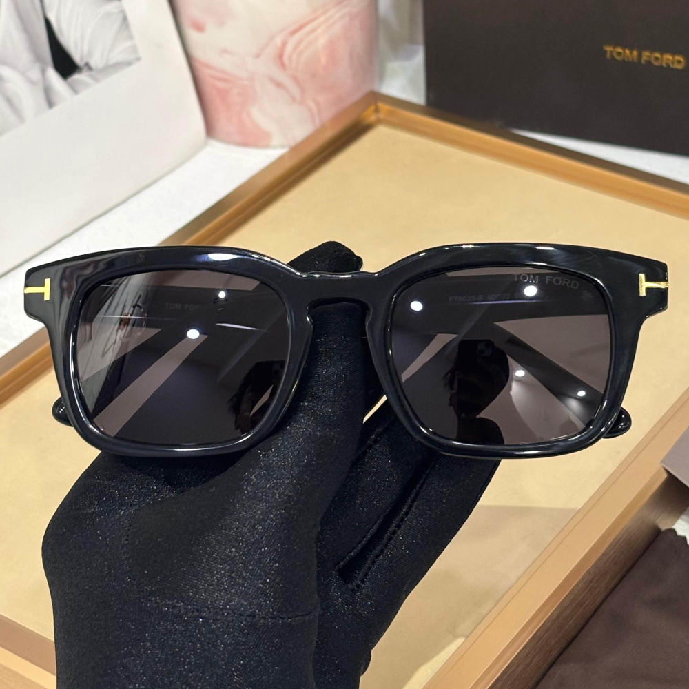 Tom Ford Black Luxury Sunglasses-thumb-3