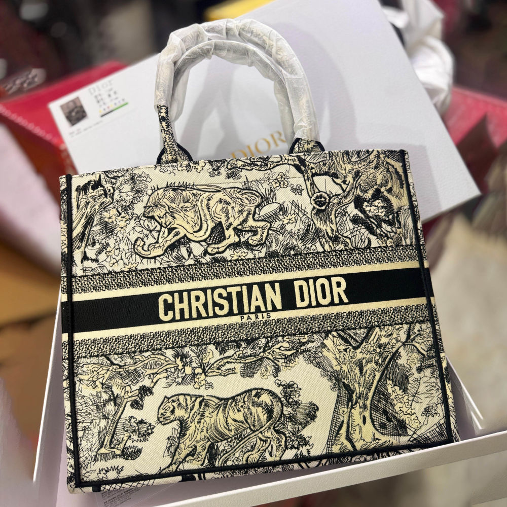 Christian Dior Book Cream Animal Print Tote Bag-thumb-0