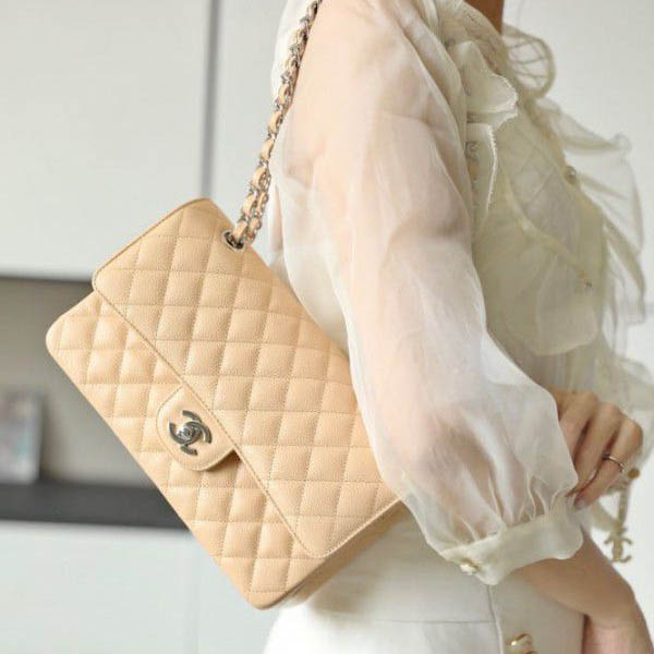 Chanel Classic Jumbo Flap Shoulder Bag-2