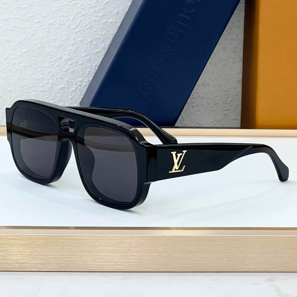 Louis Vuitton Black Luxury Sunglasses-thumb-0