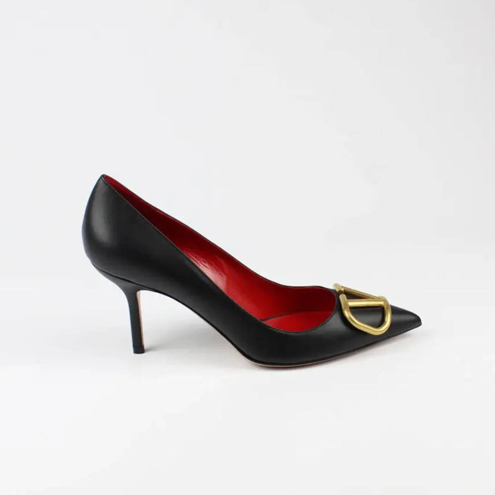 Valentino Garavani Black VLogo Pumps-1
