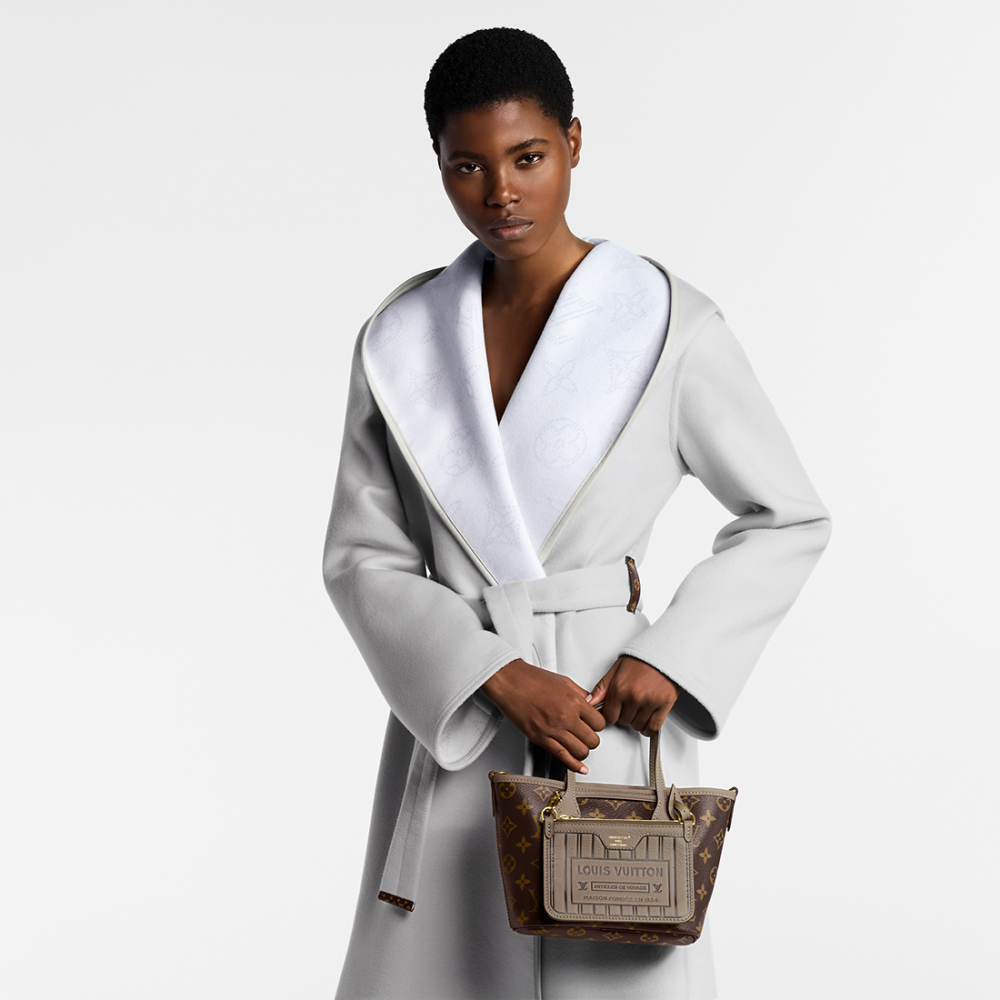 Louis Vuitton Monogram Pochette Metis East West Reversible Beige & Brown Bag-3