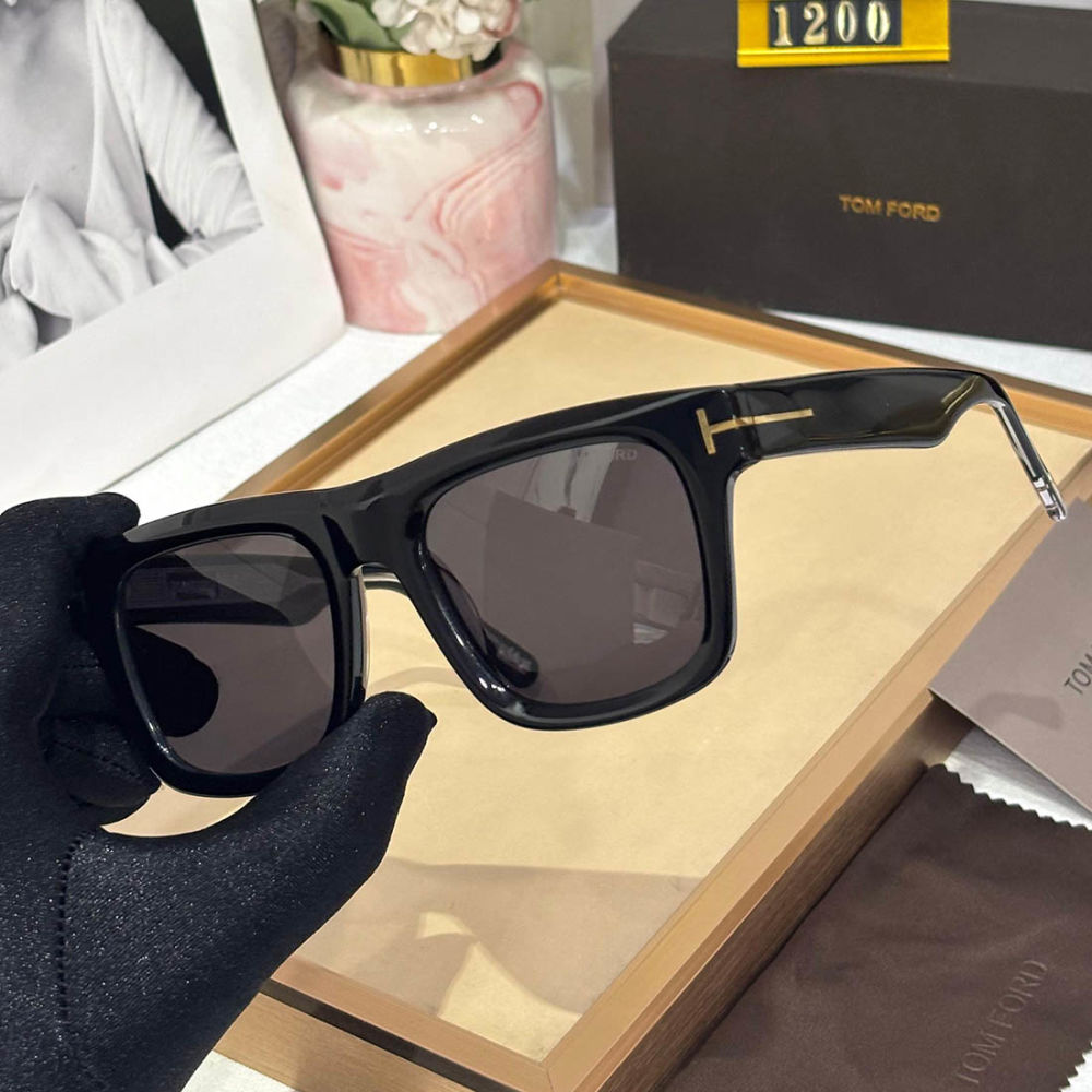 Tom Ford Black Luxury Sunglasses-1