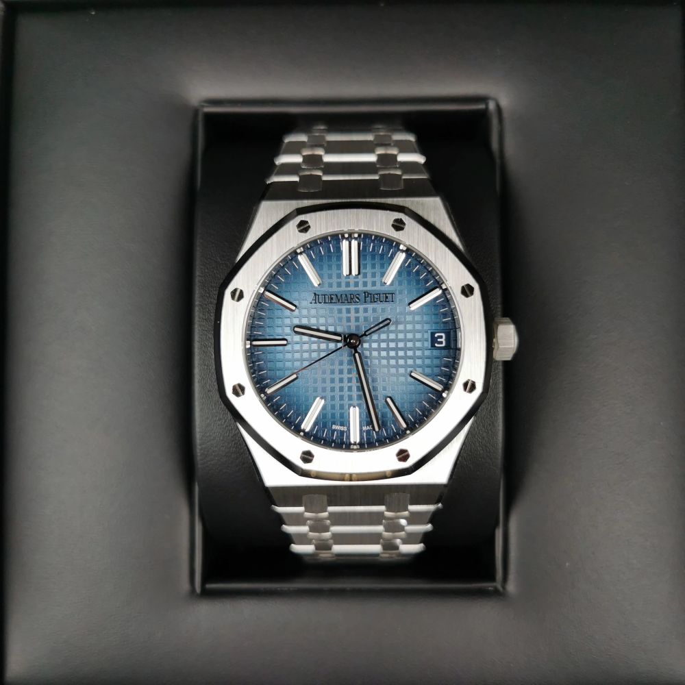 Audemars Piguet Royal Oak Special Edition White Gold With Smoked Blue Dial 15510BC.OO.1320BC.02-6