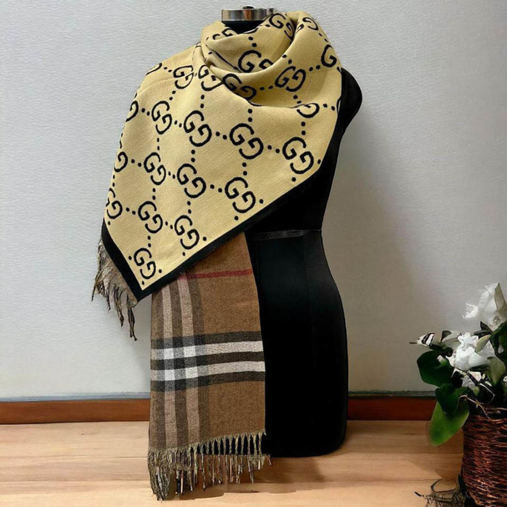 Gucci x Burberry Beige Cashmere Stole-3