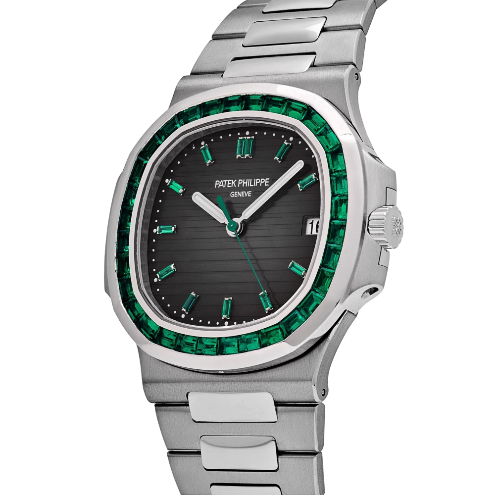 Patek Philippe Nautilus 5711/113P-001 Platinum Emeralds Black Dial-3