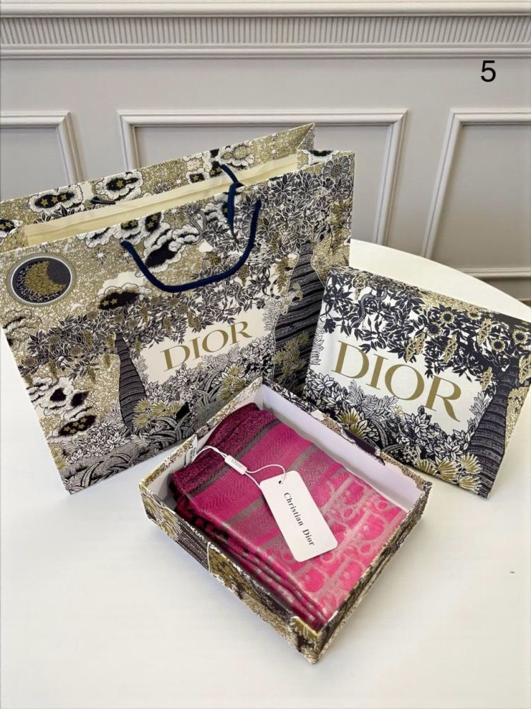 Christian Dior Premium Quality Pink Woollen Stole-1