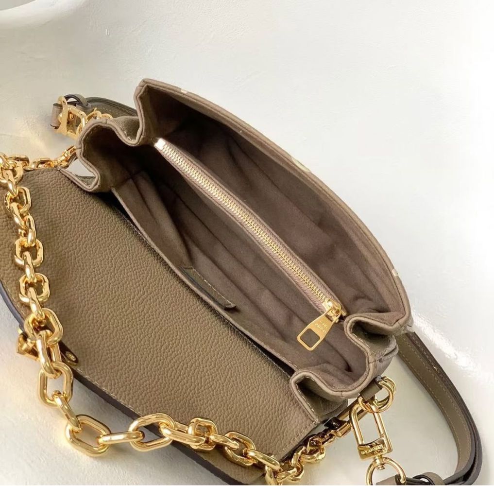Louis Vuitton Madeleine Beige Crossbody Bag-3