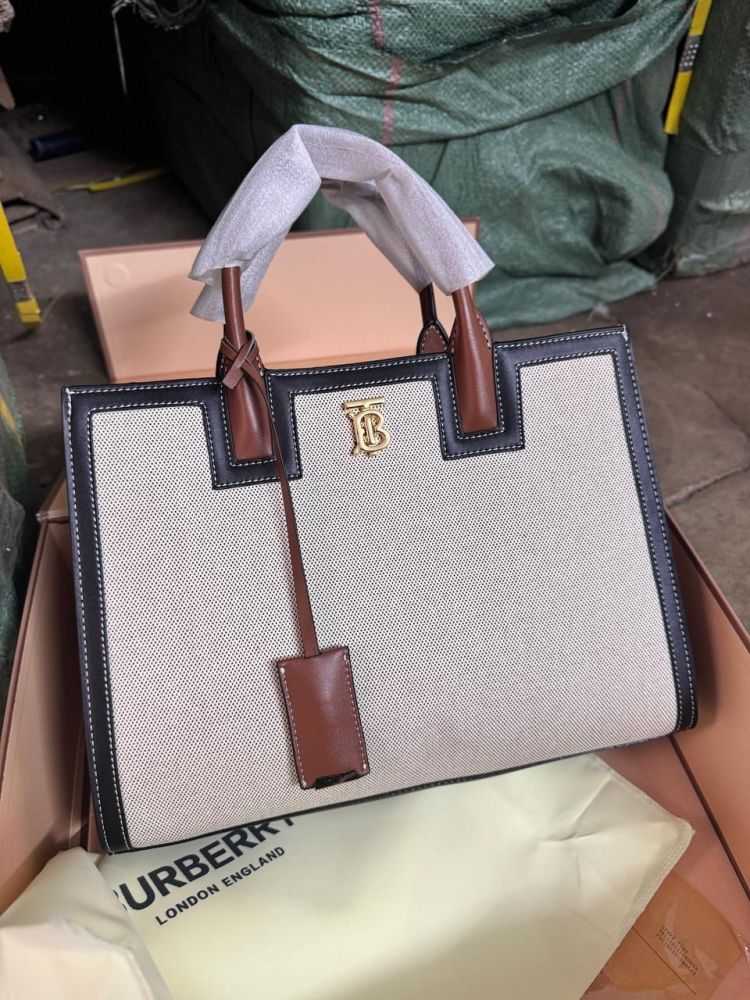 Burberry `tb` White mini tote Bag-1