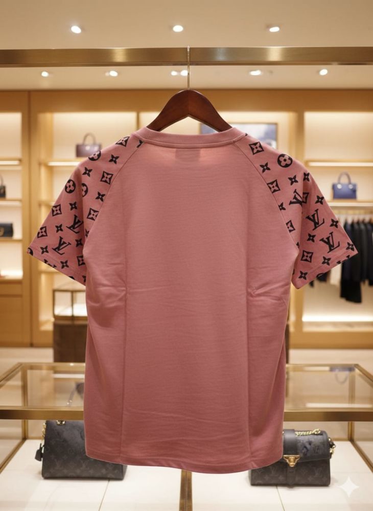 Louis Vuitton Pink Embroidery Logo Premium T-shirt-3