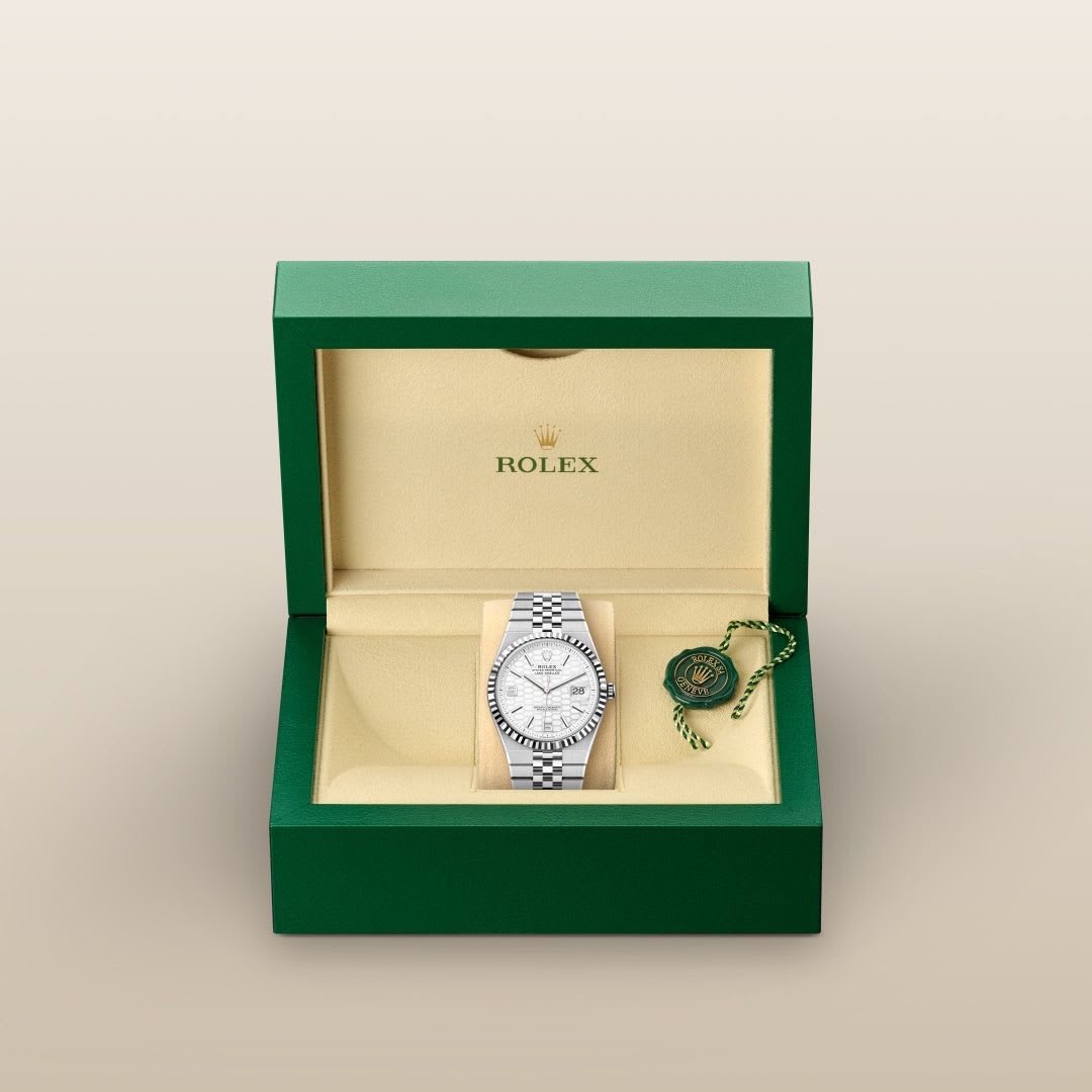 Rolex Land-Dweller Oyster, 40 mm, Oystersteel and Blue Dial Watch M127334-0001 thumbnail 7