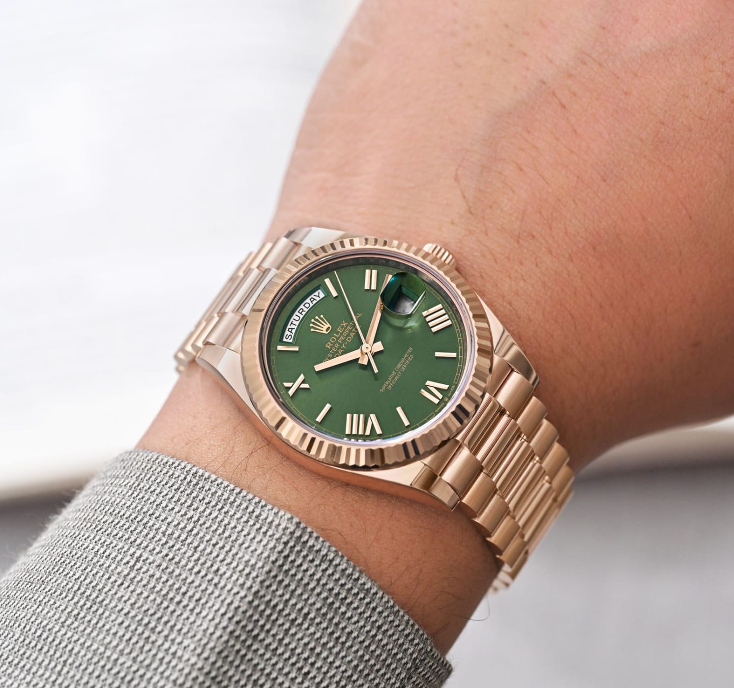 Rolex Day-Date 40 Oyster Green Dial Mens Watch 228235 thumbnail 12