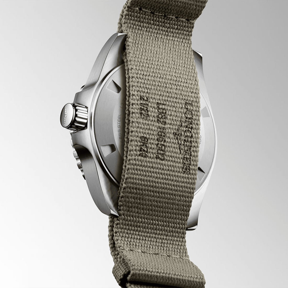 Longines HydroConquest GMT Automatic Green Dial Watch L3.790.4.06.2 thumbnail 3