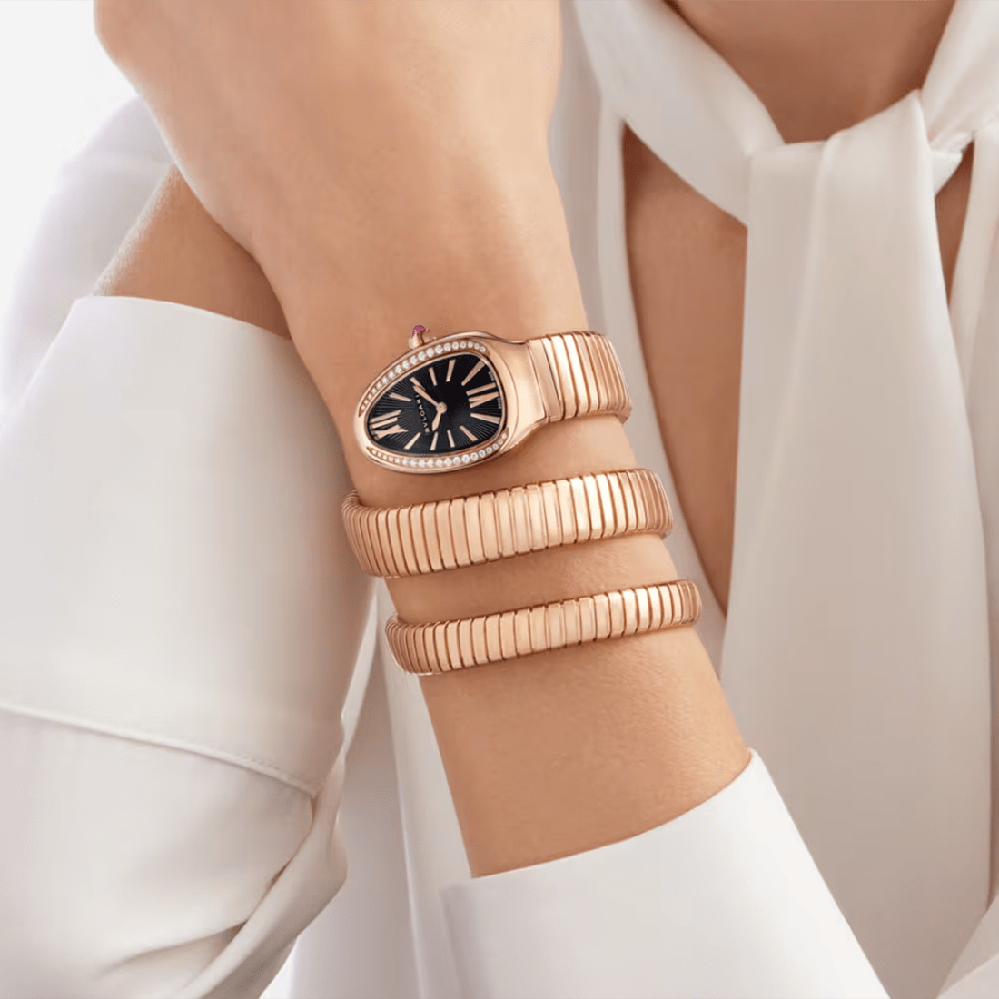 Bvlgari Luxury Serpenti Tubogas Quartz Watche for Women 101814 thumbnail 5