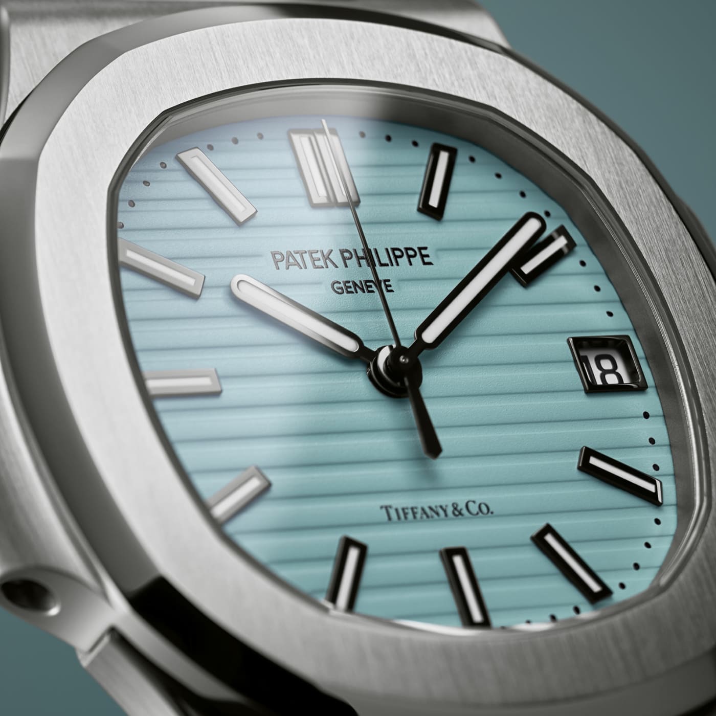 Patek Philippe Nautilus Tiffany & Co. Blue Dial Watch 5711/1A-018 thumbnail 4