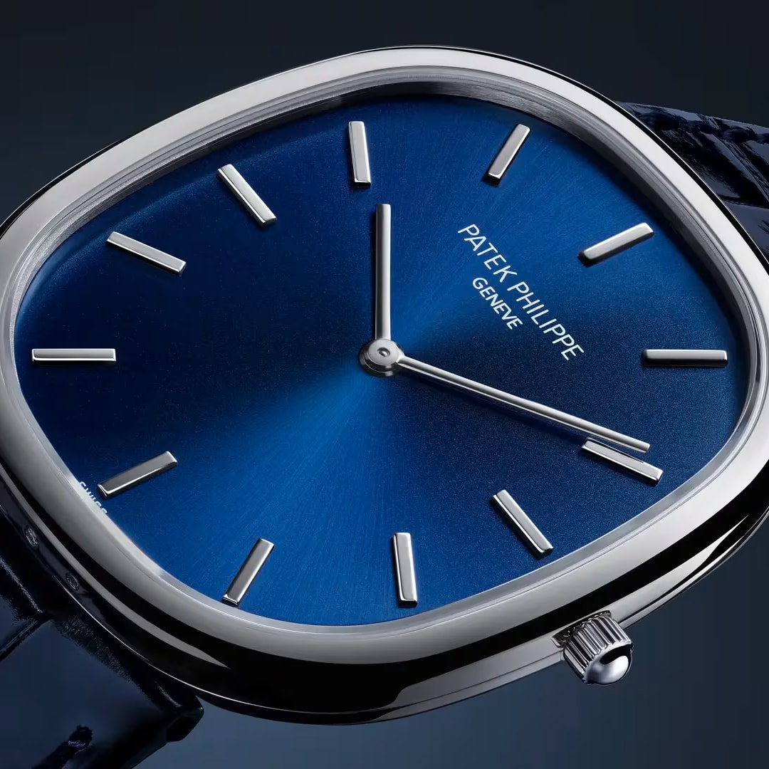 Patek Philippe Golden Ellipse Mens Watch 5738P-001 thumbnail 9