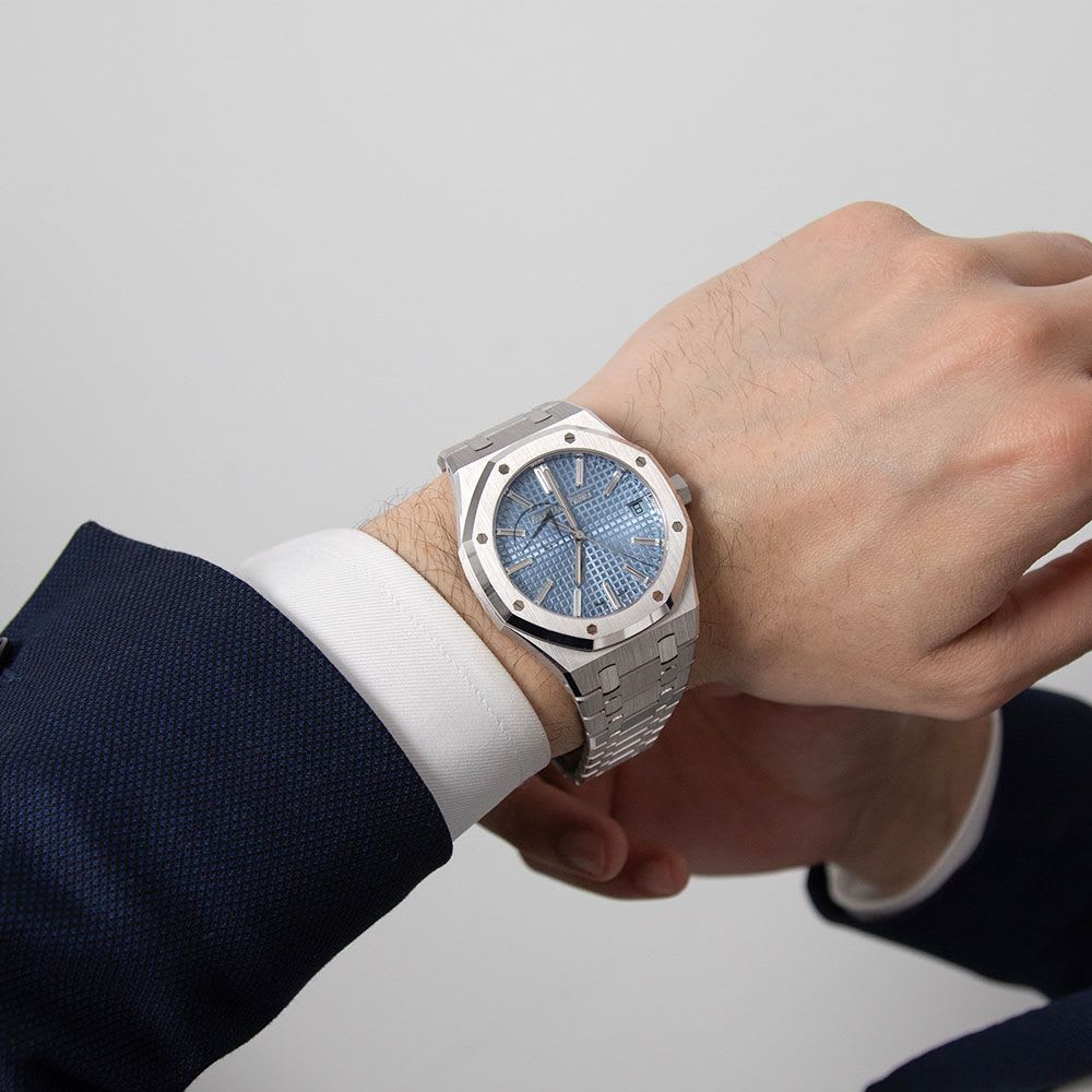Audemars Piguet Royal Oak, Blue Dial, 41 mm 15510BC.OO.1320BC.01 thumbnail 5