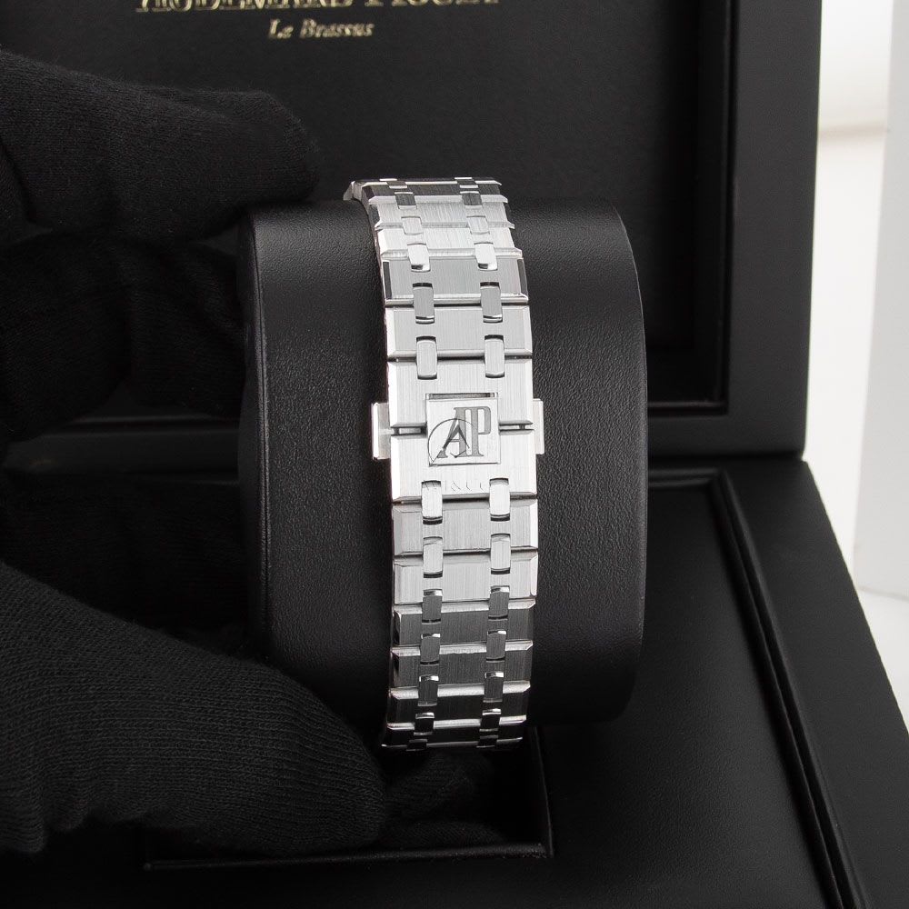 Audemars Piguet Royal Oak, Blue Dial, 41 mm 15510BC.OO.1320BC.01 thumbnail 8