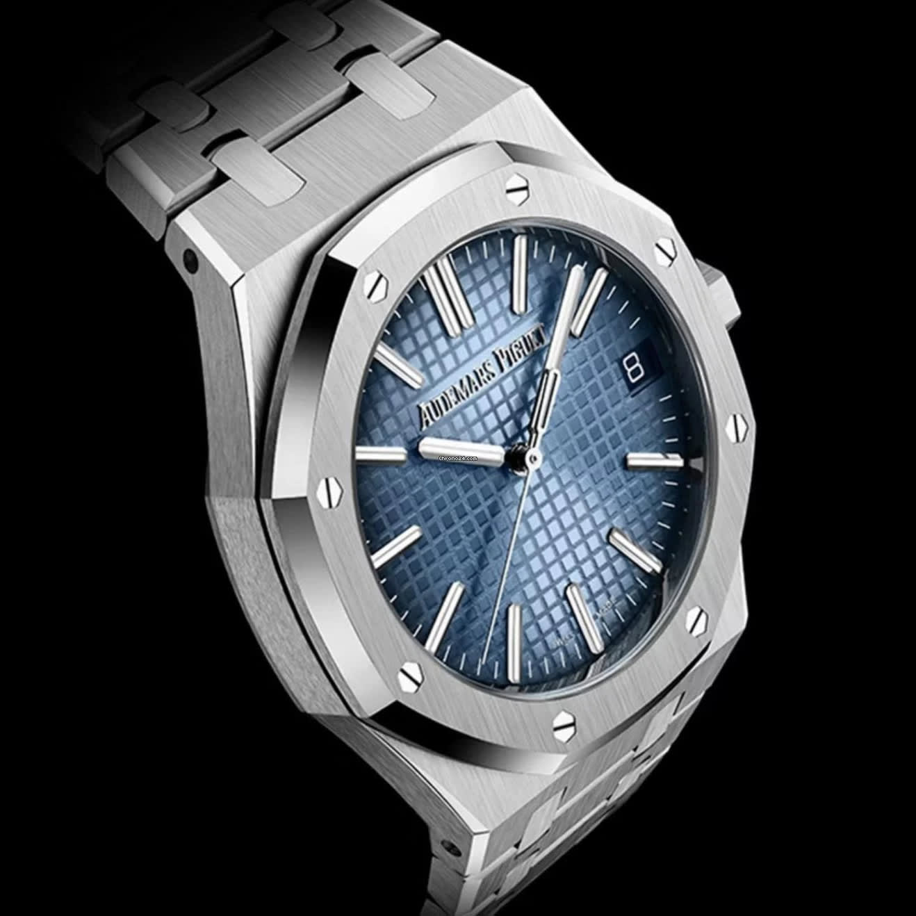 Audemars Piguet Royal Oak Special Edition White Gold With Smoked Blue Dial 15510BC.OO.1320BC.02 thumbnail 6
