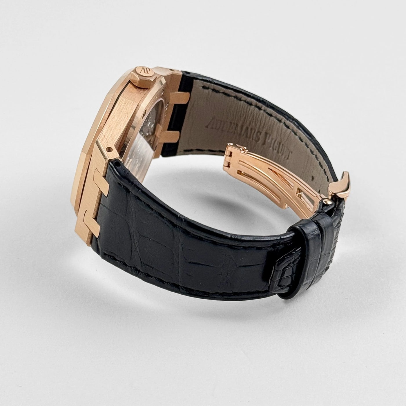 Audemars Piguet Royal Oak Selfwinding Rose Gold S 15400OR.OO.D088CR.01 thumbnail 4