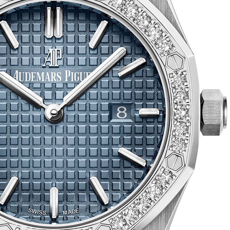 Audemars Piguet Royal Oak Quartz Limited Edition of 300 Ref. 67651IP.ZZ.1261IP.01 thumbnail 2