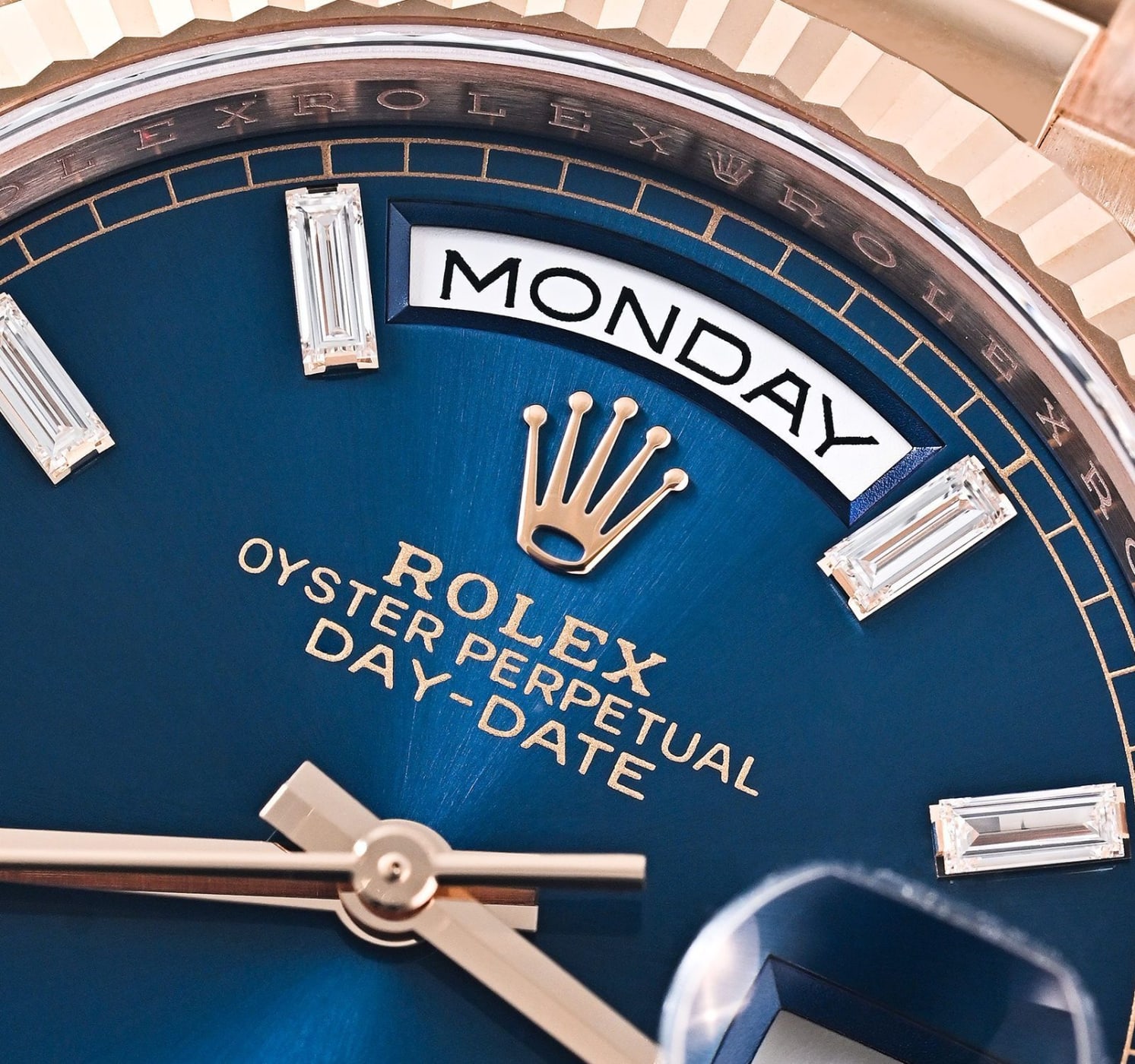 Rolex Day-Date Rose Gold, 36 mm 128235-BLUGRN10BR thumbnail 3