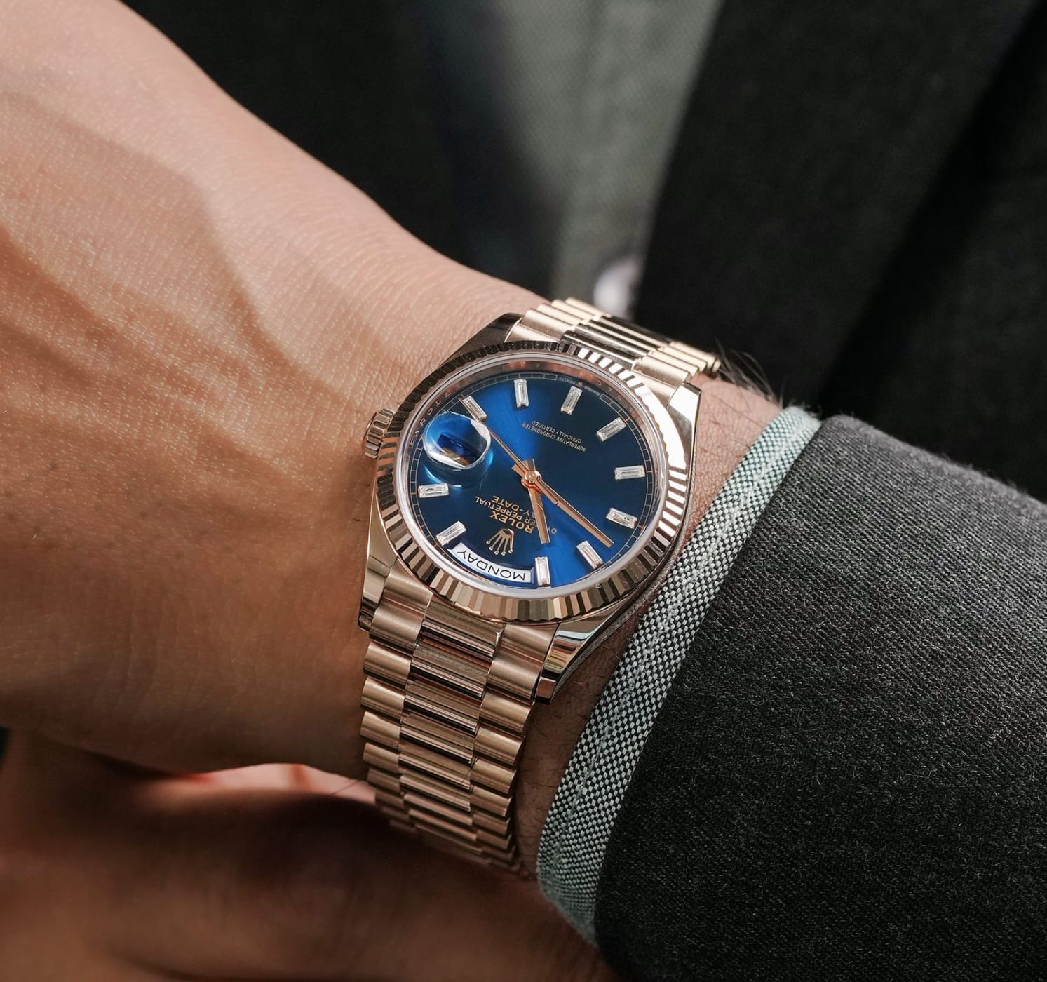 Rolex Day-Date Rose Gold, 36 mm 128235-BLUGRN10BR thumbnail 9