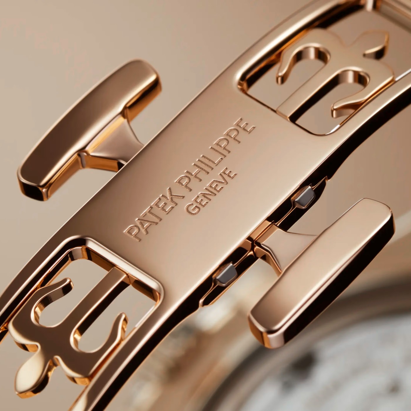 Patek Philippe Nautilus Moon Phase Rose Gold Watch 5712/1R-001 thumbnail 10