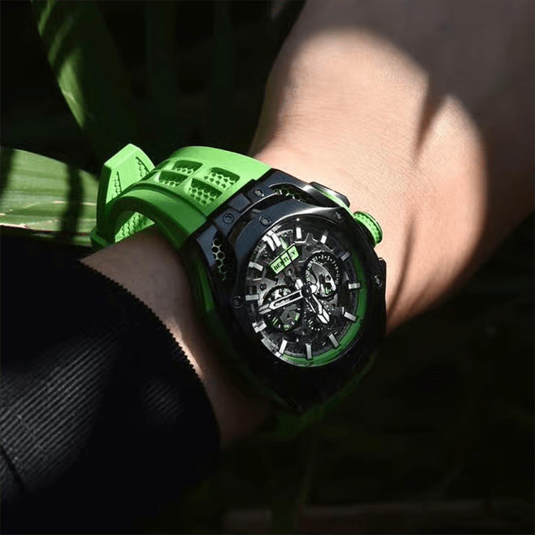 Bentley The Opulence Automatic Green Accents Men 54 mm BL-50-01 Watch thumbnail 6