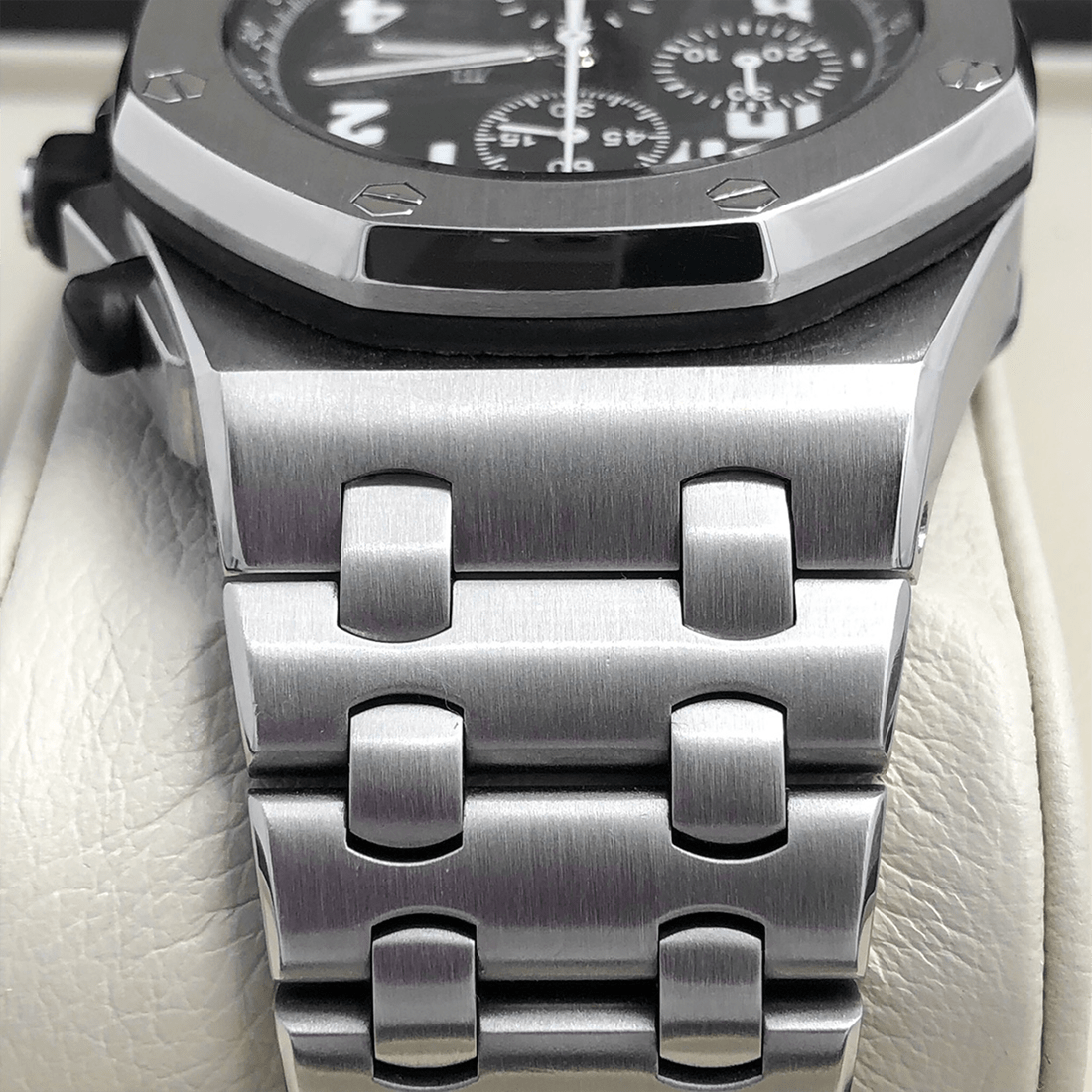 Audemars Piguet Royal Oak Offshore Black Dial Watch 26170ST.OO.1000ST.08 thumbnail 3