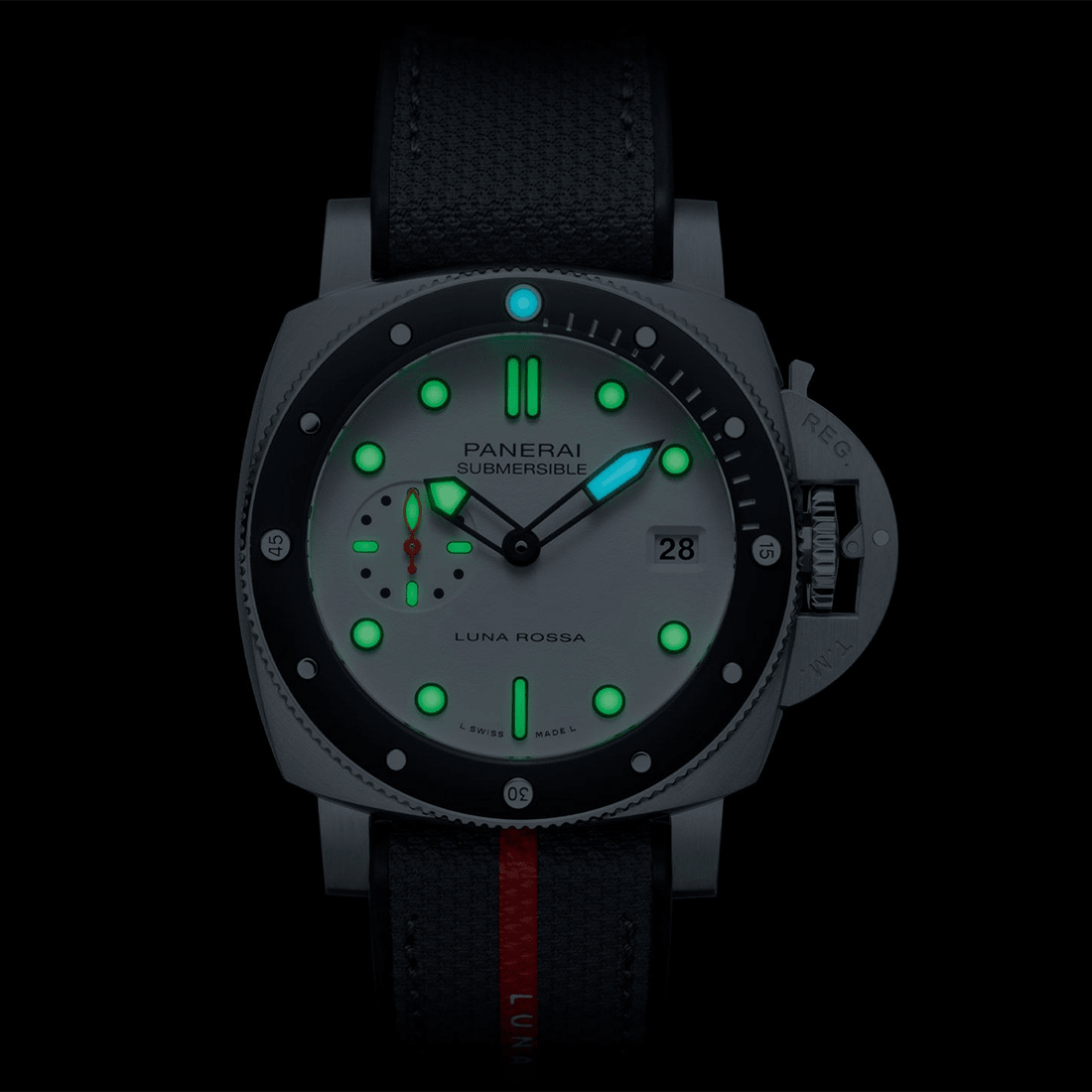 Panerai Submersible Luna Rossa White Dial, Black Strap Automatic Watch PAM01579 thumbnail 7