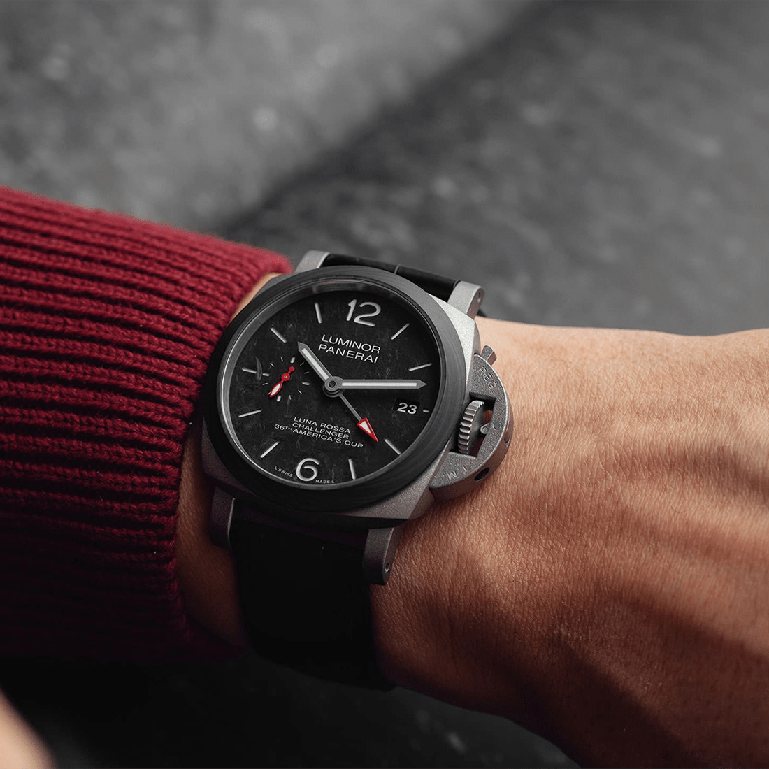 Panerai Luminor Luna Rossa GMT Black Dial Watch PAM01096 thumbnail 4