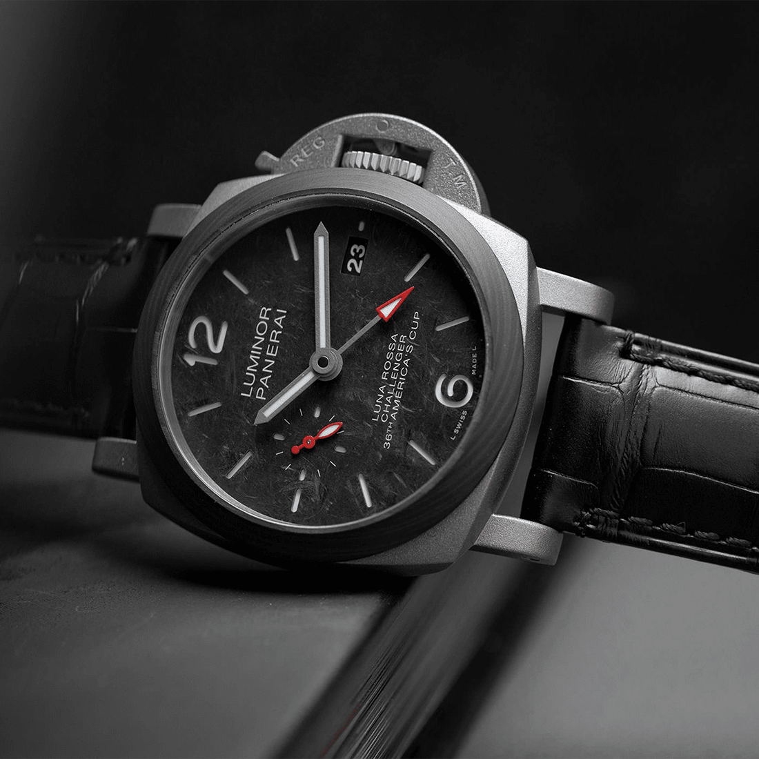 Panerai Luminor Luna Rossa GMT Black Dial Watch PAM01096 thumbnail 6