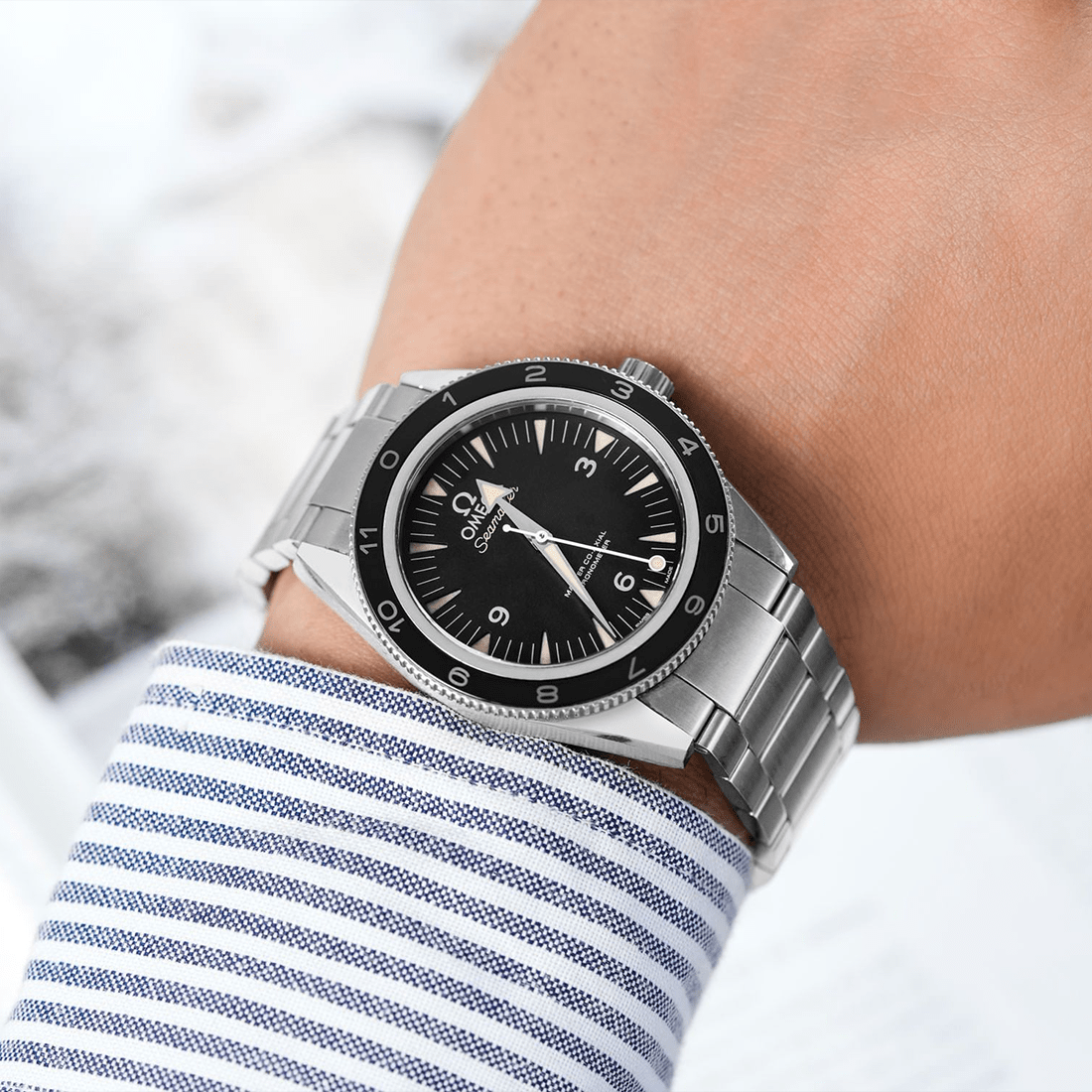 Omega Seamaster 300 "SPECTRE" Limited Edition Watch 233.32.41.21.01.001 thumbnail 9