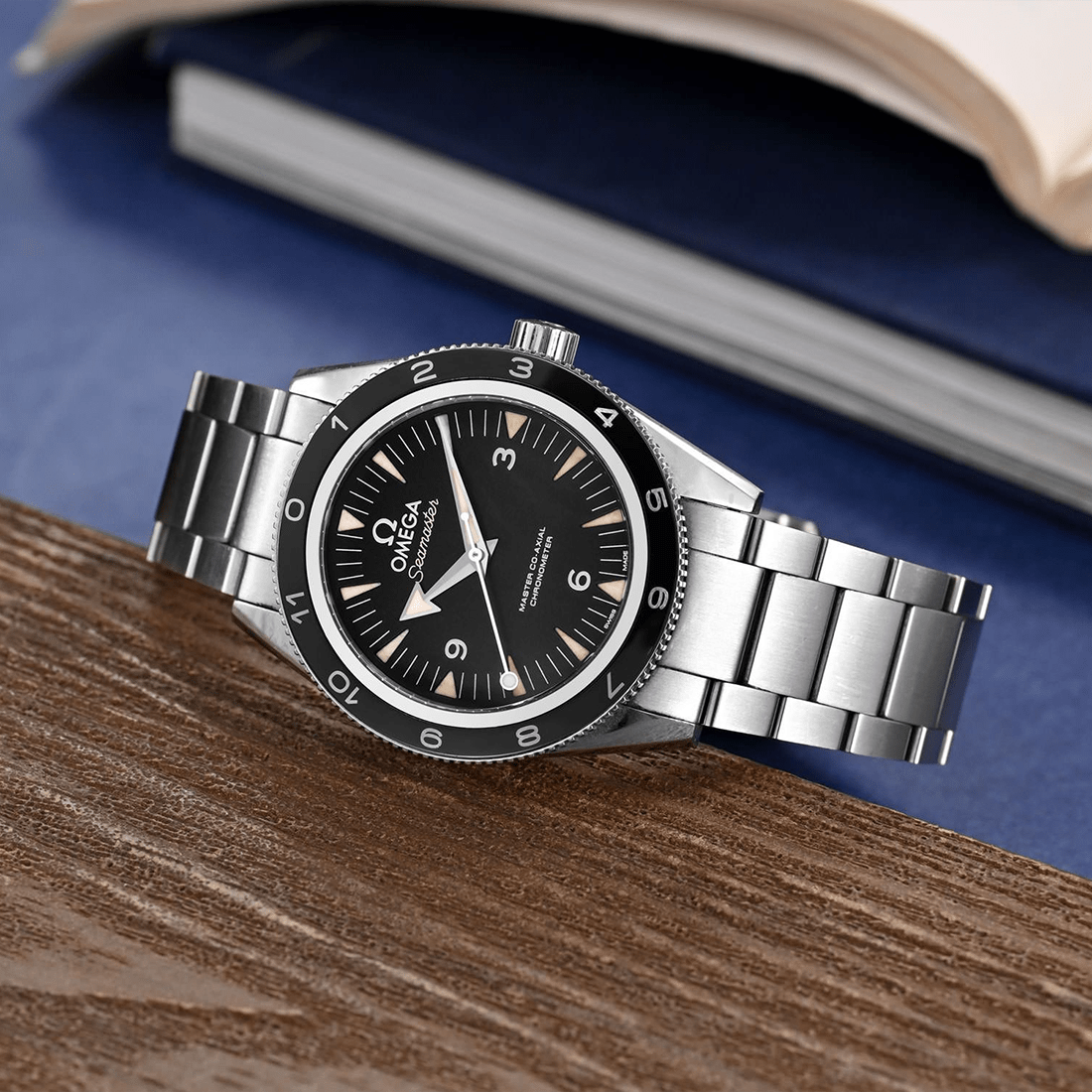 Omega Seamaster 300 "SPECTRE" Limited Edition Watch 233.32.41.21.01.001 thumbnail 10