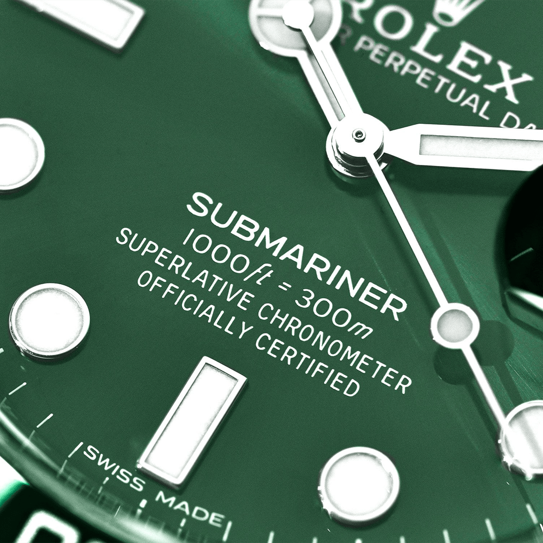 Rolex Submariner Date "Hulk" Green Dial & Bezel Watch 116610LV thumbnail 6
