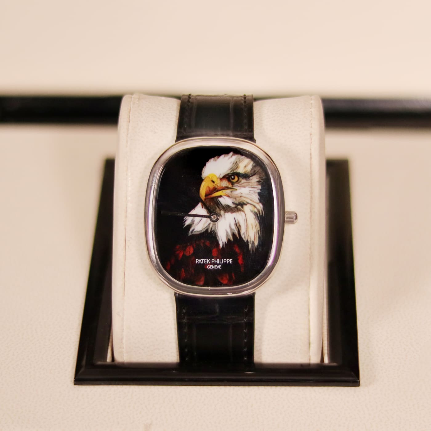 Patek Philippe Golden Ellipse "Bald Eagle", Special Edition Watch 5738/50G-029 thumbnail 5