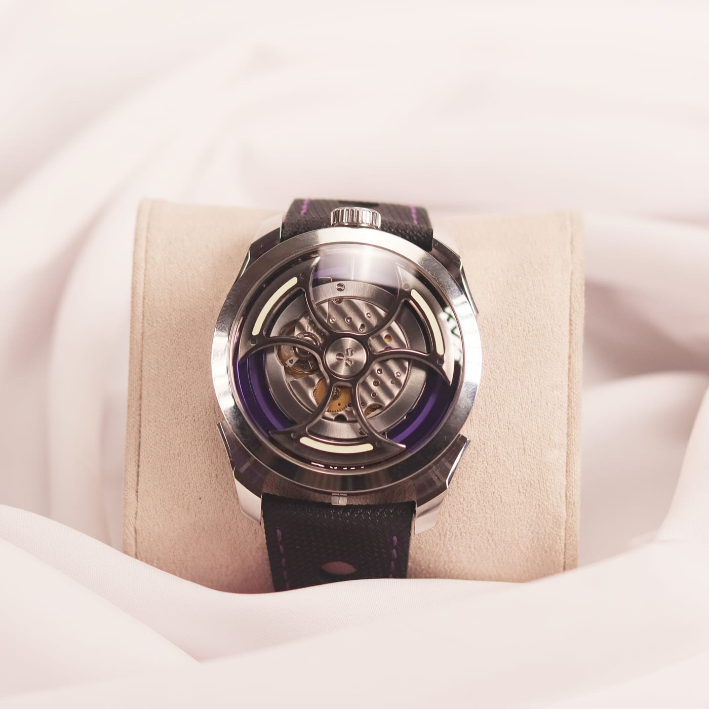 MB&F M.A.D.1S Purple Edition Swiss Automatic Avant-Garde Timepiece Watch thumbnail 2